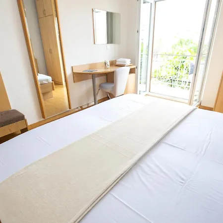 Apartment Angie Starigrad Paklenica