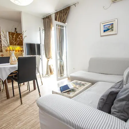 Angie Apartment Starigrad Paklenica