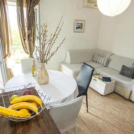 Angie Apartment Starigrad Paklenica