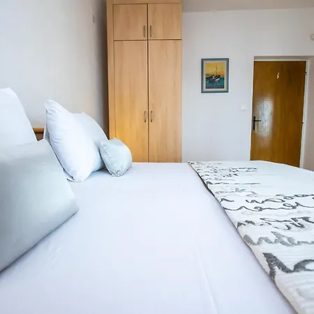 Angie Apartment Starigrad Paklenica