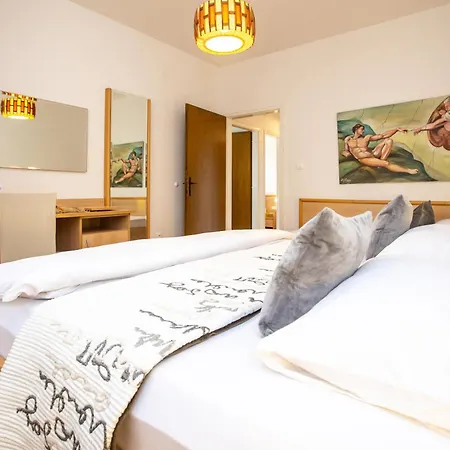 Angie Apartment Starigrad Paklenica