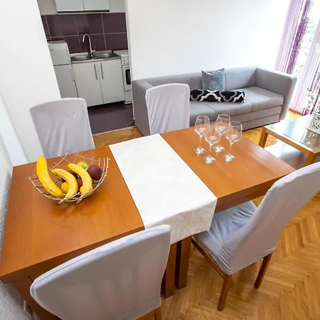 Angie Apartment